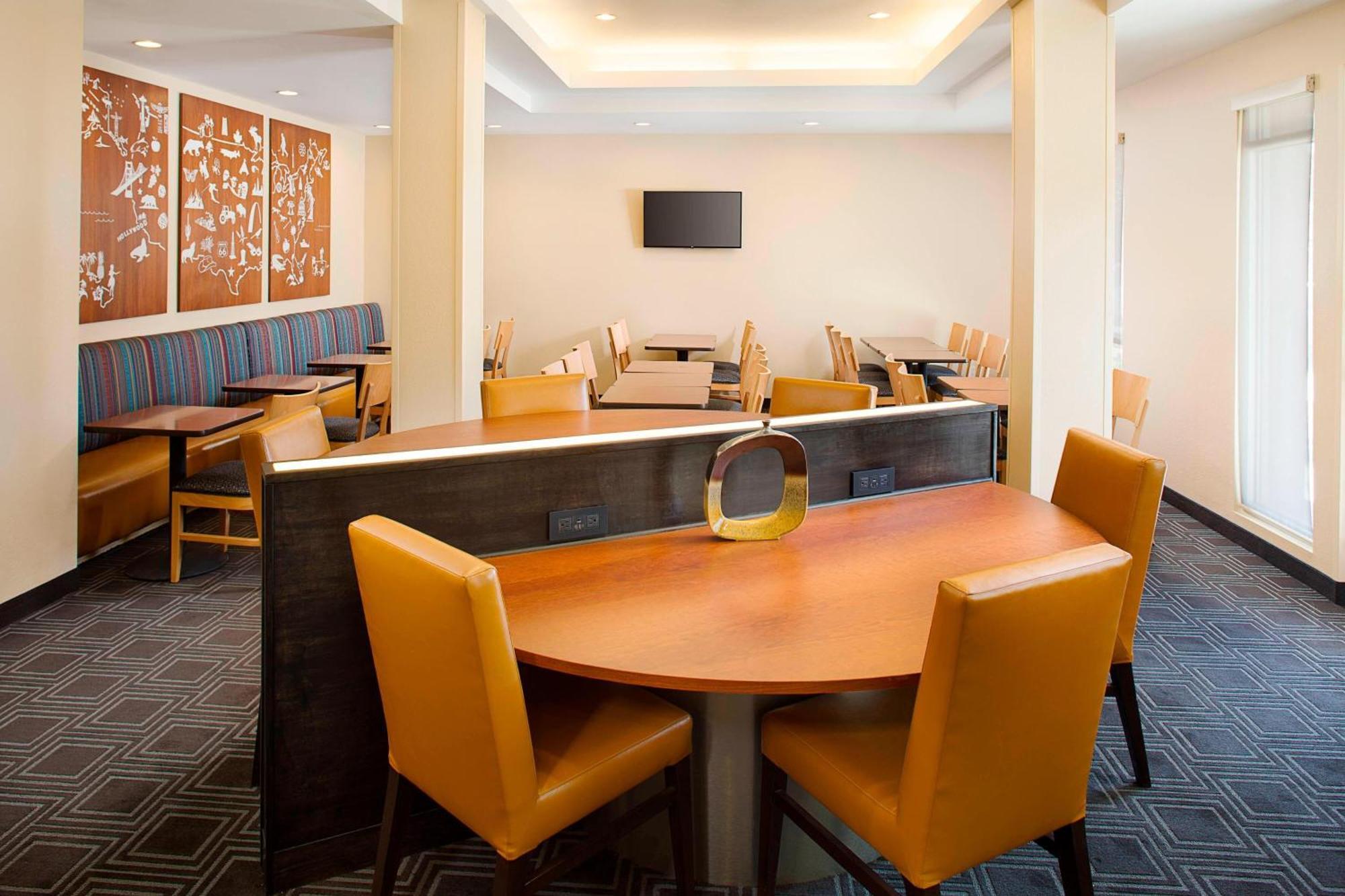 Towneplace Suites By Marriott Phoenix Goodyear Eksteriør bilde